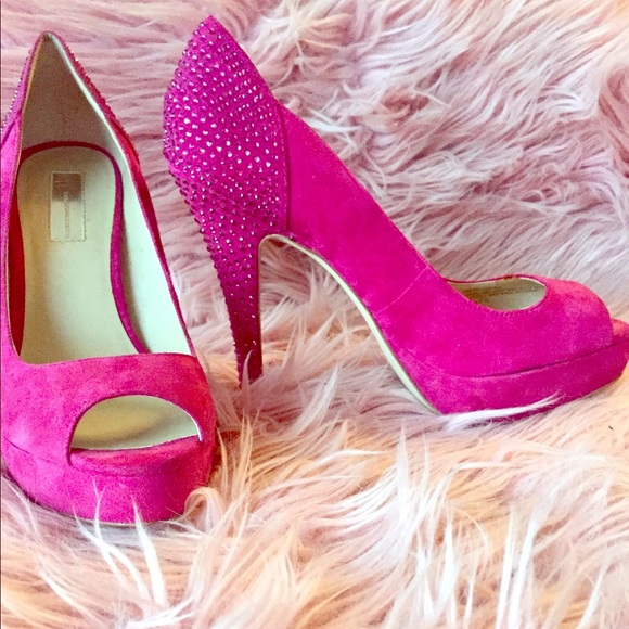 INC INTERNATIONAL CONCEPTS BRIGHT PINK PUMPS - Picture 1 of 6